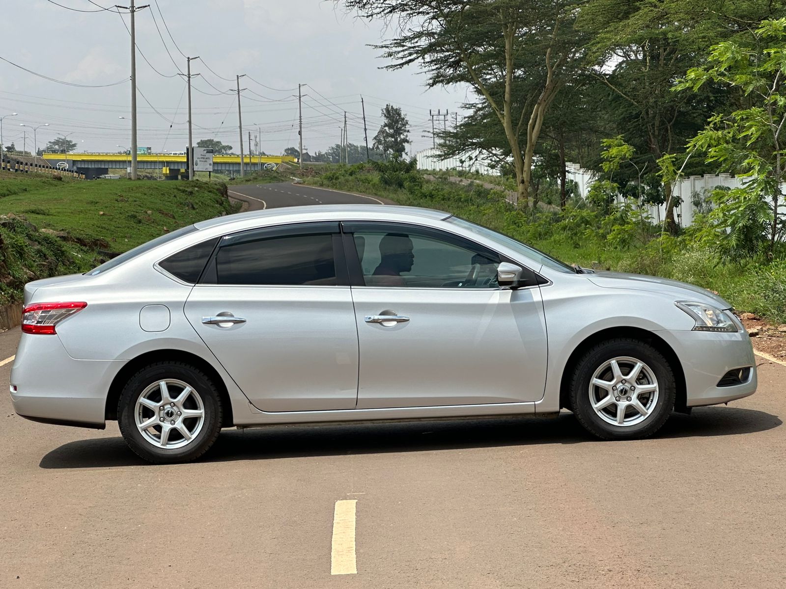 2016 NISSAN SYLPHY (SILVER)