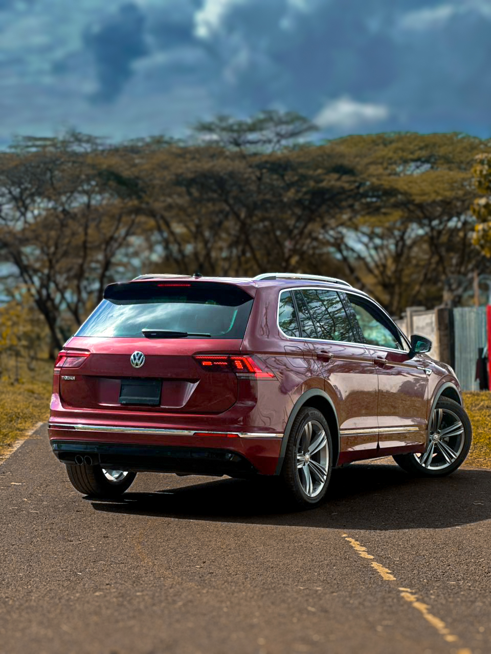 2018 V0LKSWAGEN TIGUAN -RLINE