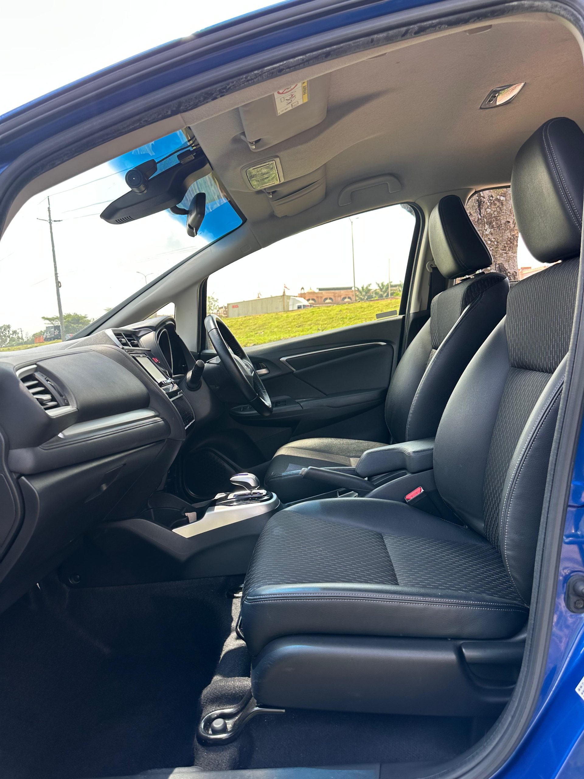 2017 HONDA FIT HYBRID